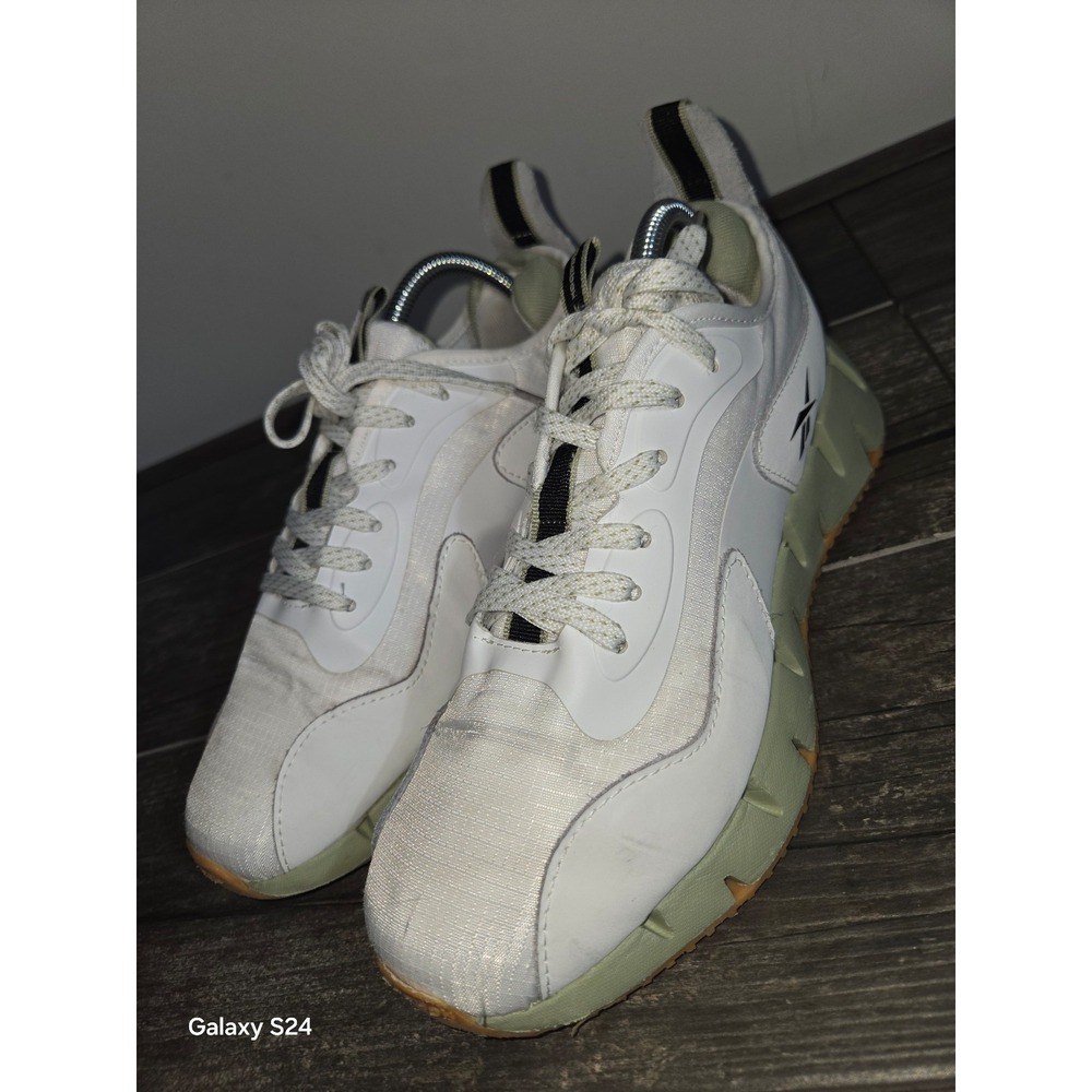 Reebok Zig Tech Dinamica G Womens Size 9 White White Chateau Gray Sneakers  C-17